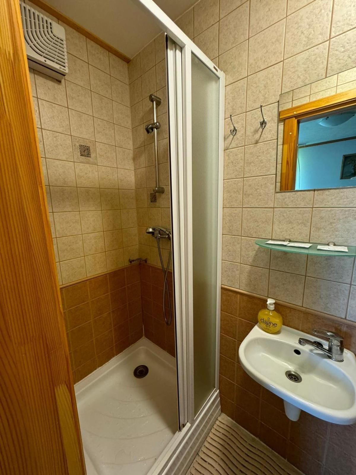 Hotel Vonadzini Stāmeriena Esterno foto